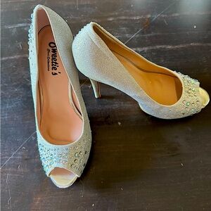 O’weetie sparkly heels